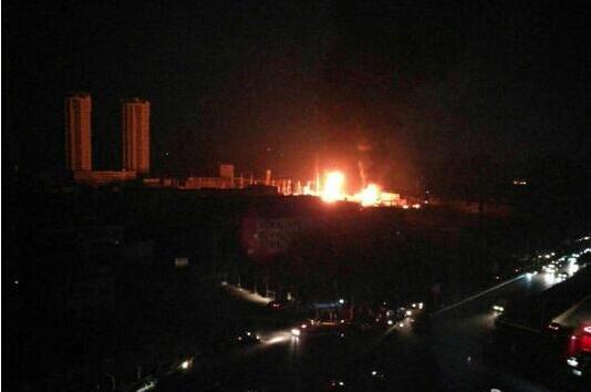 南郊变电站起火爆炸